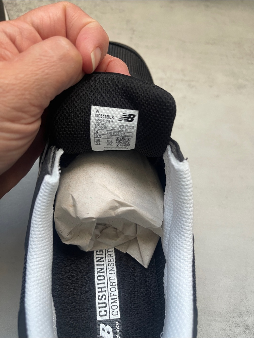 New Balance Kid’s 515 Sneakers in Black and White - Picture 7 of 8